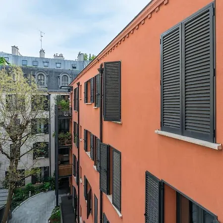 Apartment Montmartre Paris